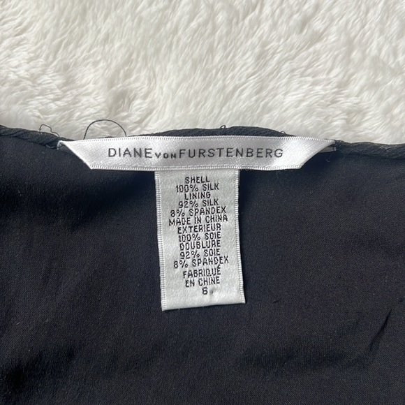 Diane Von Furstenberg black silk flowy blouse - Picture 2 of 7